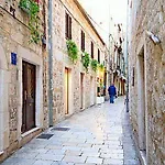 Apartment Duplex Studio Traversa- Split Old Town *