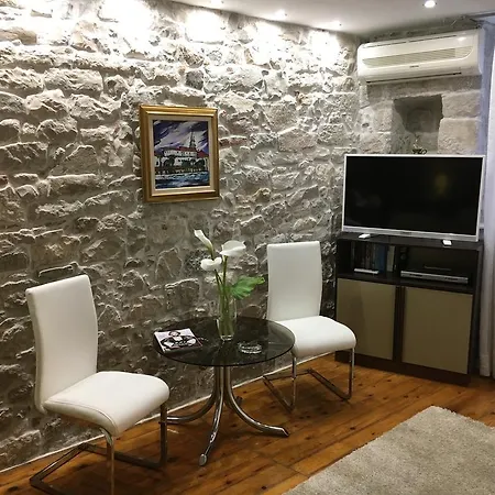 Duplex Traversa- Old Town Split